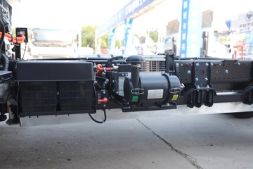 ����˧��ES9 ��ɲ 4.18�׵��Ŵ��綯��դʽ�Ῠ ����ʱ��140.41kWhͼƬ
