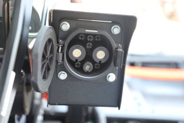 ����˧��ES9 ��ɲ 4.18�׵��Ŵ��綯��դʽ�Ῠ ����ʱ��140.41kWhͼƬ