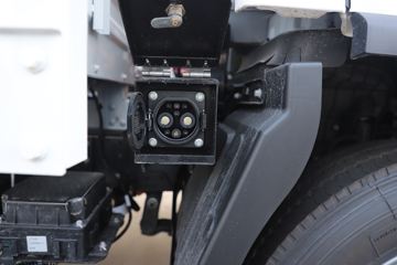�����������EL 4.17�׵��Ŵ��綯�����Ῠ ����ʱ��100kWhͼƬ