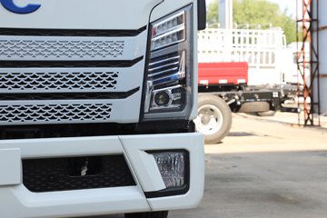 ��������EV9 4.18�׵��Ŵ��綯��դʽ�Ῠ ��γ140.41kWhͼƬ