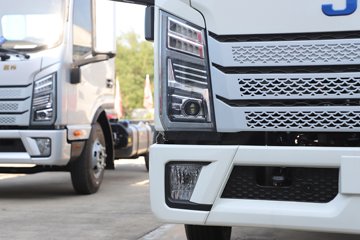 ��������EV9 4.18�׵��Ŵ��綯��դʽ�Ῠ ��γ140.41kWhͼƬ