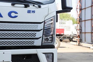 ��������EV9 4.18�׵��Ŵ��綯��դʽ�Ῠ ��γ140.41kWhͼƬ