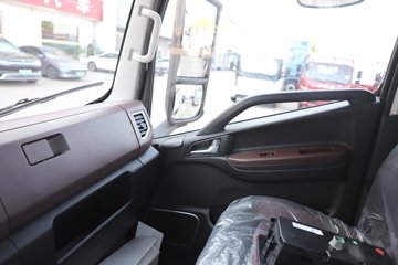 ��������EV9 4.18�׵��Ŵ��綯��դʽ�Ῠ ��γ140.41kWhͼƬ