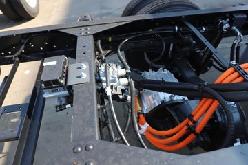 ��������EV9 4.18�׵��Ŵ��綯��դʽ�Ῠ ��γ140.41kWhͼƬ