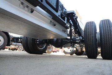 ��������EV9 4.18�׵��Ŵ��綯��դʽ�Ῠ ��γ140.41kWhͼƬ