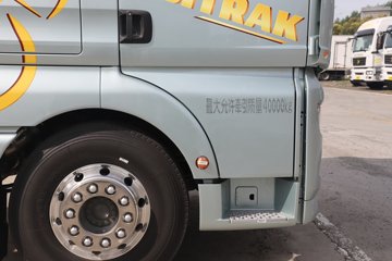 �����ǵ¿�SITRAK G7H�ؿ� 630���� 6X4 LNG�Զ���ǣ����ͼƬ