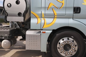 �����ǵ¿�SITRAK G7H�ؿ� 630���� 6X4 LNG�Զ���ǣ����ͼƬ