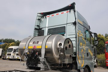 �����ǵ¿�SITRAK G7H�ؿ� 630���� 6X4 LNG�Զ���ǣ����ͼƬ