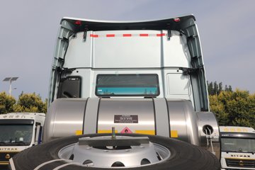 �����ǵ¿�SITRAK G7H�ؿ� 630���� 6X4 LNG�Զ���ǣ����ͼƬ