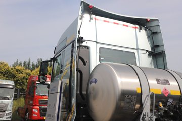 �����ǵ¿�SITRAK G7H�ؿ� 630���� 6X4 LNG�Զ���ǣ����ͼƬ