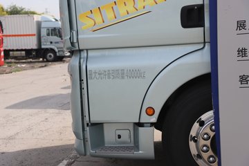 �����ǵ¿�SITRAK G7H�ؿ� 630���� 6X4 LNG�Զ���ǣ����ͼƬ