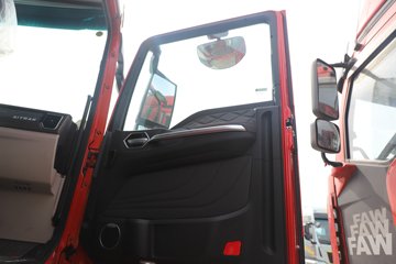 �����ǵ¿� SITRAK G7S 14.6L LNG 630���� 6X4 �ɰ���12�� AMT�Զ��� ǣ����ͼƬ
