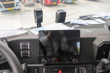 �����ǵ¿� SITRAK G7S 14.6L LNG 630���� 6X4 �ɰ���12�� AMT�Զ��� ǣ����ͼƬ