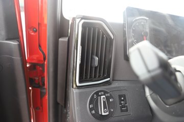 �����ǵ¿� SITRAK G7S 14.6L LNG 630���� 6X4 �ɰ���12�� AMT�Զ��� ǣ����ͼƬ