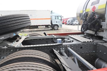�����ǵ¿� SITRAK G7S 14.6L LNG 630���� 6X4 �ɰ���12�� AMT�Զ��� ǣ����ͼƬ