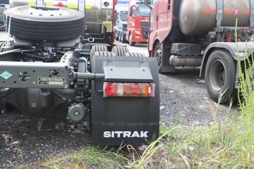 �����ǵ¿� SITRAK G7S 14.6L LNG 630���� 6X4 �ɰ���12�� AMT�Զ��� ǣ����ͼƬ
