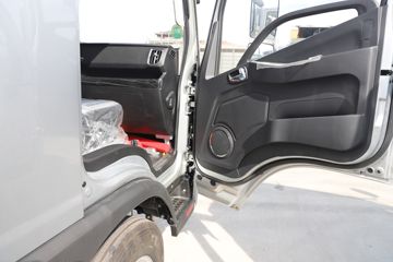 ʱ���캽M5 2.5L���� 150���� ������5�� 3.83���Ű������ῨͼƬ