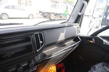 ʱ���캽M5 2.5L���� 150���� ������5�� 3.83���Ű������ῨͼƬ