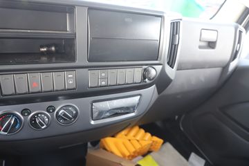 ����ŷ����S1 ��ӯ�� 2.5L���� 185���� �ɰ���5�� 4.17�׵�����ʽ�ῨͼƬ