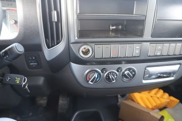 ����ŷ����S1 ��ӯ�� 2.5L���� 185���� �ɰ���5�� 4.17�׵�����ʽ�ῨͼƬ