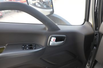 ����ŷ����S1 ��ӯ�� 2.5L���� 185���� �ɰ���5�� 4.17�׵�����ʽ�ῨͼƬ