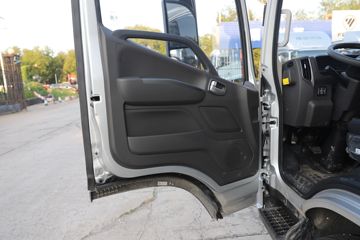 ����ŷ����S1 ��ӯ�� 2.5L���� 185���� �ɰ���5�� 4.17�׵�����ʽ�ῨͼƬ