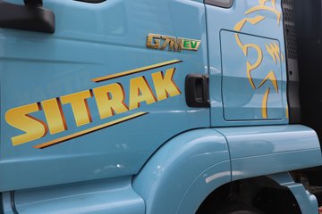 �����ǵ¿�SITRAK G7M 6X4 ���綯ǣ����ͼƬ