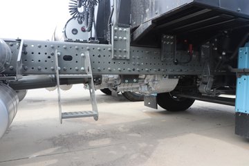 �����ǵ¿�SITRAK G7M 6X4 ���綯ǣ����ͼƬ