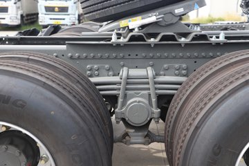 �����ǵ¿�SITRAK G7M 6X4 ���綯ǣ����ͼƬ