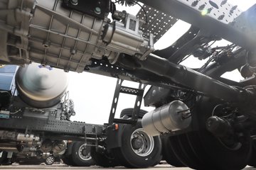 �����ǵ¿�SITRAK G7M 6X4 ���綯ǣ����ͼƬ