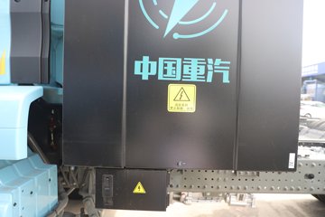 �����ǵ¿�SITRAK G7M 6X4 ���綯ǣ����ͼƬ