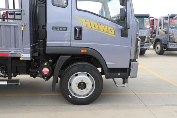 ����HOWOͳ˧ 2.5L���� 185���� �й�����12�� 3.85���Ű��դʽ�ῨͼƬ