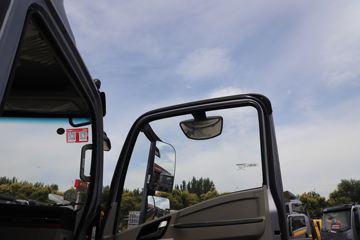 ����HOWOͳ˧ 2.5L���� 185���� �й�����12�� 3.85���Ű��դʽ�ῨͼƬ