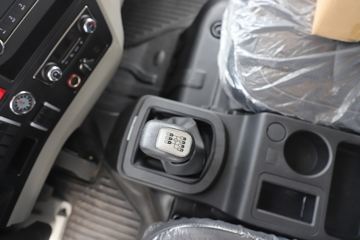 ����HOWOͳ˧ 2.5L���� 185���� �й�����12�� 3.85���Ű��դʽ�ῨͼƬ