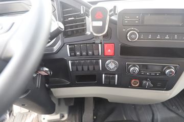����HOWOͳ˧ 2.5L���� 185���� �й�����12�� 3.85���Ű��դʽ�ῨͼƬ