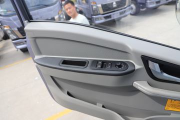 ����HOWOͳ˧ 2.5L���� 185���� �й�����12�� 3.85���Ű��դʽ�ῨͼƬ