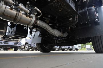 ����HOWOͳ˧ 2.5L���� 185���� �й�����12�� 3.85���Ű��դʽ�ῨͼƬ