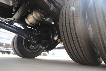 ����HOWOͳ˧ 2.5L���� 185���� �й�����12�� 3.85���Ű��դʽ�ῨͼƬ