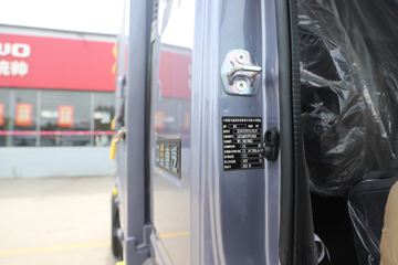 ����HOWOͳ˧ 2.5L���� 185���� �й�����12�� 3.85���Ű��դʽ�ῨͼƬ