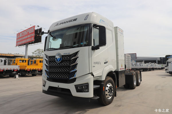 欧曼银河5M 6X4 换电式纯电动牵引车 爱易科602.76kWh