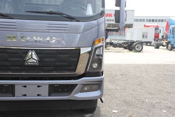����HOWOͳ˧T8 2.5L���� 185���� �й�����12�� 4.15�׵��Ų�դʽ�ῨͼƬ