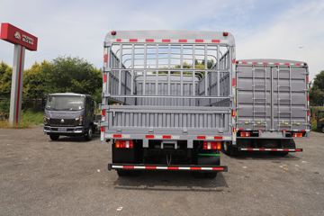 ����HOWOͳ˧T8 2.5L���� 185���� �й�����12�� 4.15�׵��Ų�դʽ�ῨͼƬ