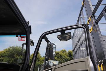 ����HOWOͳ˧T8 2.5L���� 185���� �й�����12�� 4.15�׵��Ų�դʽ�ῨͼƬ