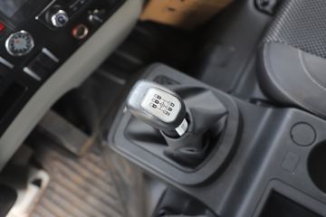 ����HOWOͳ˧T8 2.5L���� 185���� �й�����12�� 4.15�׵��Ų�դʽ�ῨͼƬ