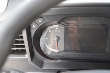 ����HOWOͳ˧T8 2.5L���� 185���� �й�����12�� 4.15�׵��Ų�դʽ�ῨͼƬ