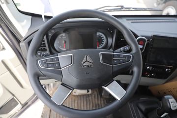����HOWOͳ˧T8 2.5L���� 185���� �й�����12�� 4.15�׵��Ų�դʽ�ῨͼƬ