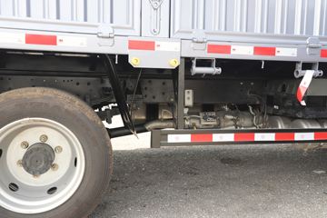 ����HOWOͳ˧T8 2.5L���� 185���� �й�����12�� 4.15�׵��Ų�դʽ�ῨͼƬ