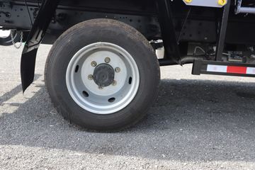 ����HOWOͳ˧T8 2.5L���� 185���� �й�����12�� 4.15�׵��Ų�դʽ�ῨͼƬ