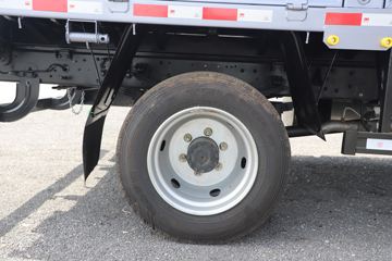 ����HOWOͳ˧T8 2.5L���� 185���� �й�����12�� 4.15�׵��Ų�դʽ�ῨͼƬ