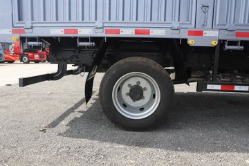 ����HOWOͳ˧T8 2.5L���� 185���� �й�����12�� 4.15�׵��Ų�դʽ�ῨͼƬ